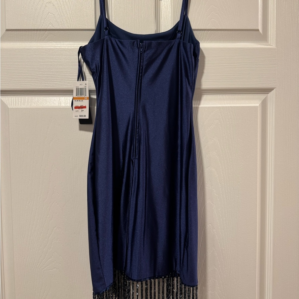 City Studio Navy Dress with Beaded Detail size juniors 3/4 NWT - Picture 7 of 10